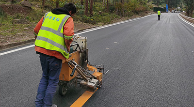 城市道路如何进行道路划线？