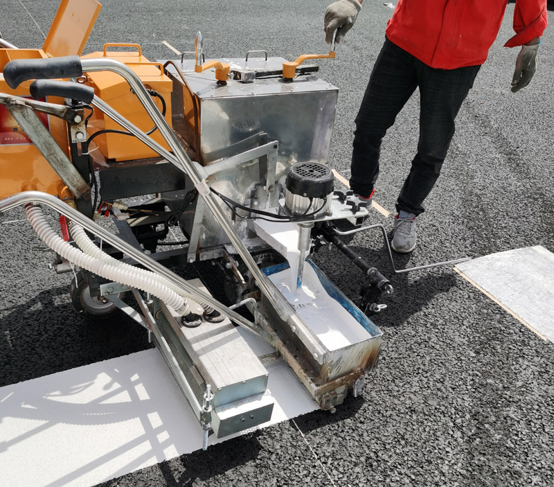 道路标线施工